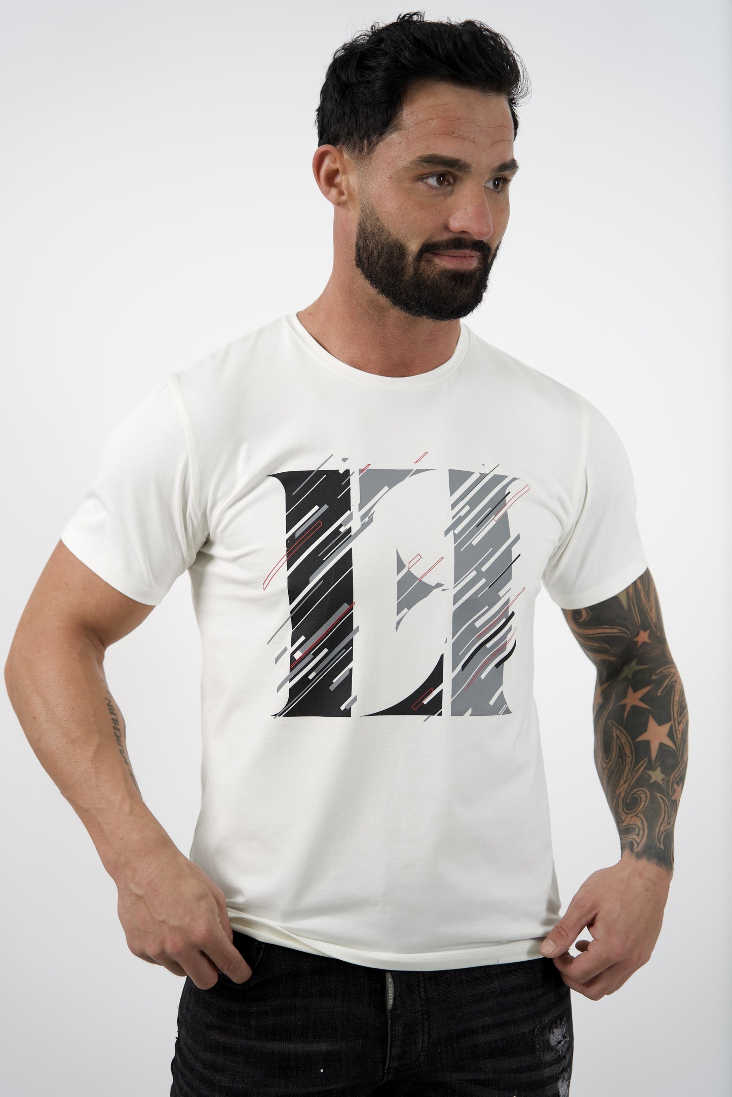 LF004 White