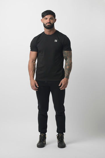 Essential T-Shirt Black