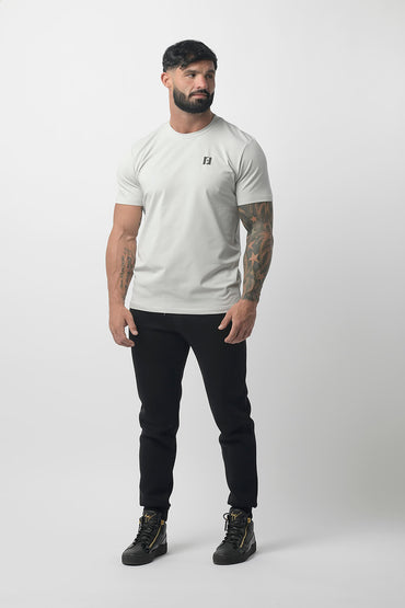 Essential T-Shirt Microchip