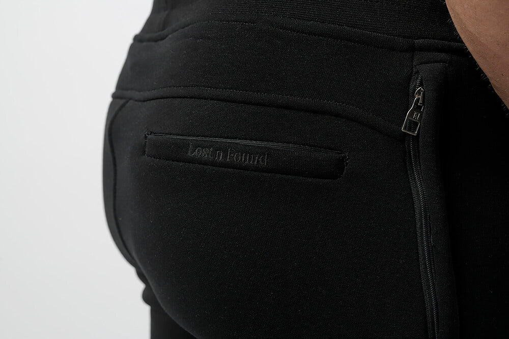 Essential Jogger Black