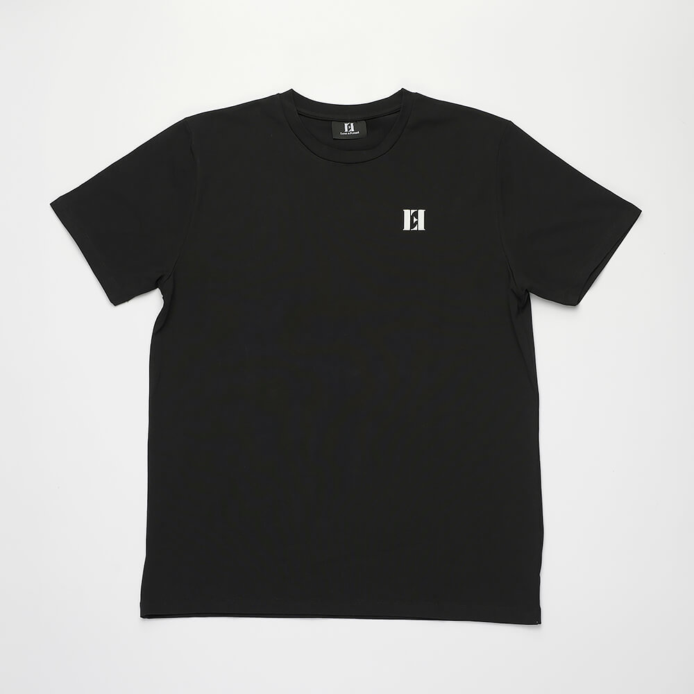 Essential T-Shirt Black